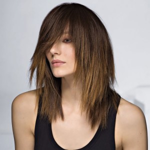 coupe cheveux mi-long femme